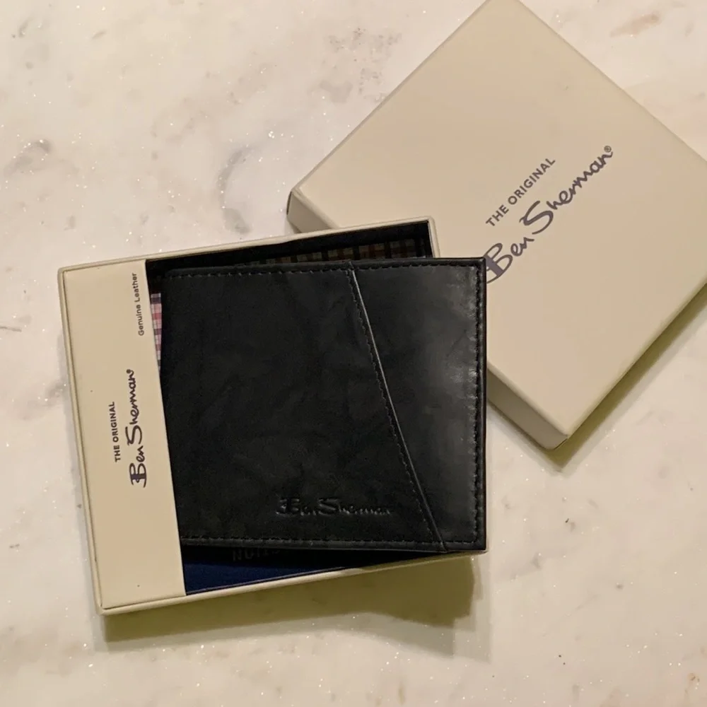 Ben Sherman Manchester Collection Slim BiFold Wallet in Black